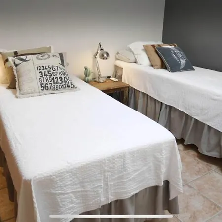 Large Modern With Private Terrace Apartment *