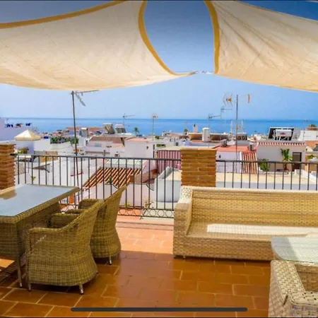 Large Modern With Private Terrace *